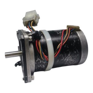 Motor Paso Paso Nema23 103h7523-7052 Eje 8mm L86mm 0.72° 5 Cables Usado